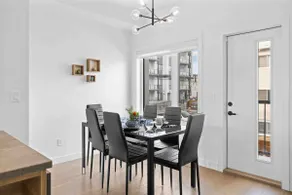 •Modern Family King Bed Suite Near Roger Center• - Image 5