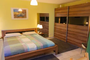 Wonderful Renovated Apartment With Great Location - Image 4