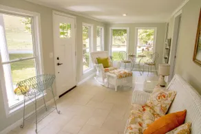 Burnsville Country Cottage - Image 3