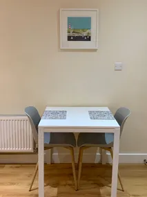 Modern 1 bed Barbican apartment, private parking - Image 4
