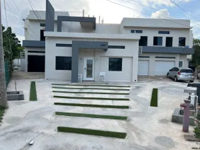 Joy Estate Rooftop Pool and View/Free Airport P/U - Image 2