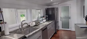 Newly Renovated Home w/Backyard. - Image 4