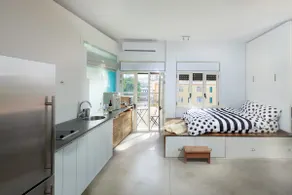 TLV Market Apartment - Image 2
