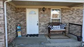 2-Bedroom Home, Quiet Area - Image 2