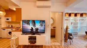 New and central loft near beach, parking, A/C - Image 2