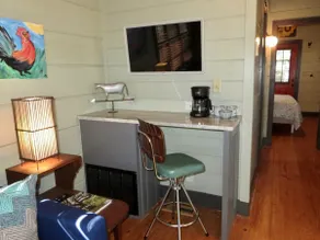 Fabulous Cabin Near Falls, Hiking, and Fly-Fishing - Image 3