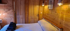 Astbury Falls Luxury Retreats - Image 4