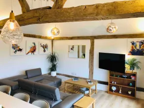 Oakwood Lodge - Image 2
