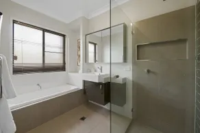 Modern Luxury next to Gabbinbar - Image 4