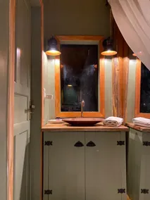 Cabin with hot tub, lake with waterfall - Image 3