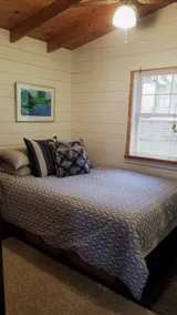 Lakeside Cottage on Waneta Lake with Dock - Image 3