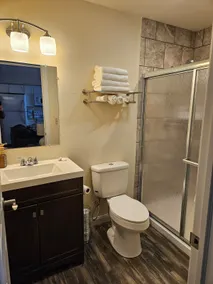 #5 Sunset Cottage ROOM - Image 5