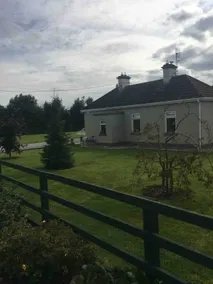 The Cozy Cottage - Image 2