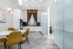 *Free Parking* 2BR Luxury Apartment - Image 3
