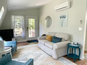 Modern Carriage House Near Beach - Deck + Fire Pit - Image 5