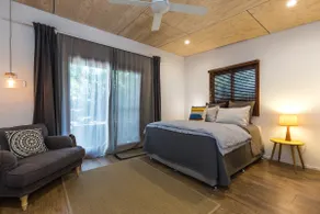 Yarrong Retreat - Luxurious Island Style - Image 5