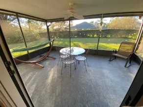 Mandarin Pet Friendly Fenced in Yard Sleeps 8 - Image 4
