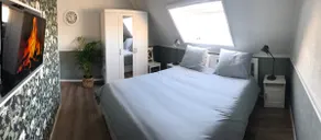 Luxury 2-Person Apartment - Image 4
