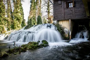 APARTMENT SLAP ( Waterfall ) - Image 5