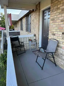 Broadview Lovely Apt Close to Beaches - Image 5