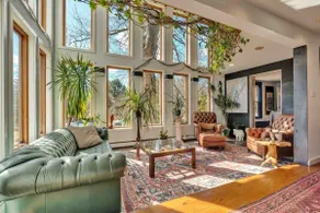 Large Historic 7 Bedroom home with Pool & Hot Tub - Image 3