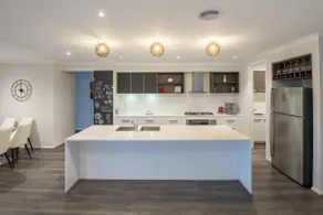 Hillside Paradise Torquay - Sleeps 17 - Strictly  Families - Image 5