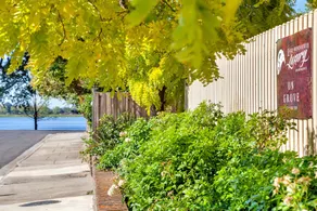 Lake Wendouree Grove St 2 Bed/1 Bath First Floor - Image 3