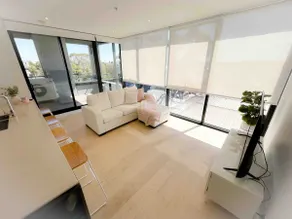 Moonee Ponds Stylish Apartment - Image 2