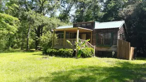 Cabin on the Pond - Image 2