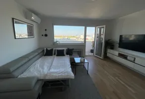 Brandnew flat in city center with stunning view - Image 3