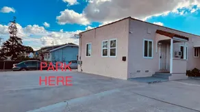 Lovely 2-Bedroom apartment with free parking - Image 2