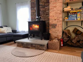 Sunny 4 bed house with fireplace - Image 2