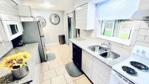 *$0 Fees-4Kings/4bath-2kitchens-2livingrms-Garage - Image 2