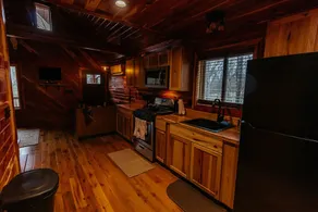 Woodland Cabin in Tunnel Hill, 3 Nights For 2! - Image 5