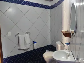 Kite House, Quintuple Room - Image 3