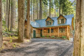 The Timber Retreat a Lux Oregon Cabin - Image 5