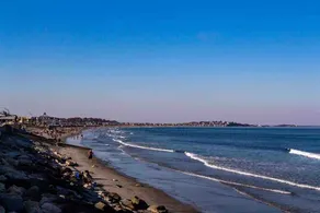 2BR cottage, near beach & shipyard - easy commute - Image 4