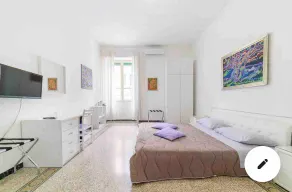 Sunshine Panoramic House in downtown Salerno - Image 2