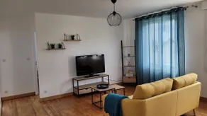 Detached house in Périgueux - Image 2