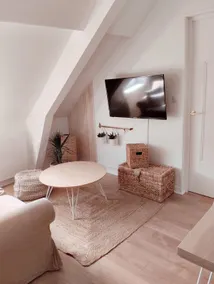 T2, Rare find. Bright, cozy, comfortable - Image 5