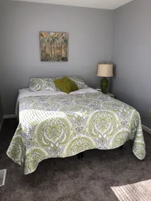 “our little green with envy” no cleaning/tax fees - Image 2