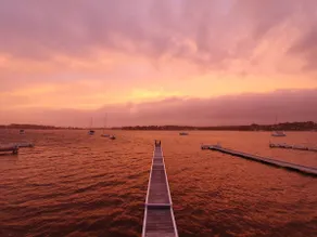 The Boathouse - Right above the water - Image 3