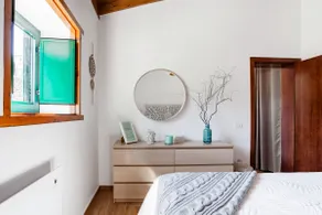Soak up the free spirit of this rural oasis with the scent of the sea in Tenerife - Image 4