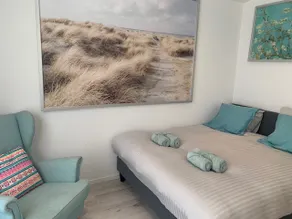 Boutique studio with private parking and patio 1 - Image 2