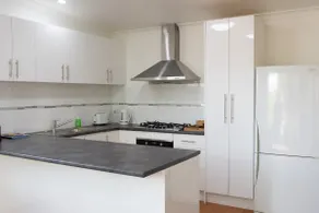The Bacchus Guest House - Fully Self Contained - Image 2