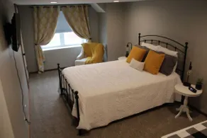 M & R's Nightly Rentals Upstairs Unit - Image 2