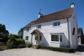 Explore North Yorkshire. Large, stylish farmhouse - Image 2
