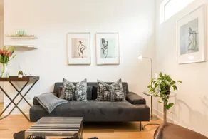 Private Hideaway in East Downtown - Image 2