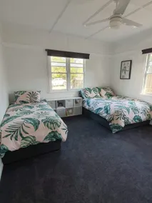 Ivory Cottage - Beautifully Renovated - Image 2