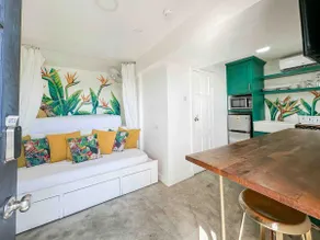 Oceanview Artist APT2 w/ Pool Near Beach+Nightlife - Image 5